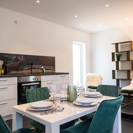 Klassen Apartments! Erleben Sie Biberach In Diesem Stilvollem Bungalow Mit Charme Und Komfort Biberach an der Riß Kültér fotó